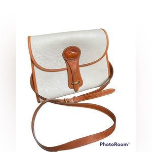 SALE ❤️ Dooney and Bourke Vintage All Weather Leather Crossbody Handbag 11x4.5x9